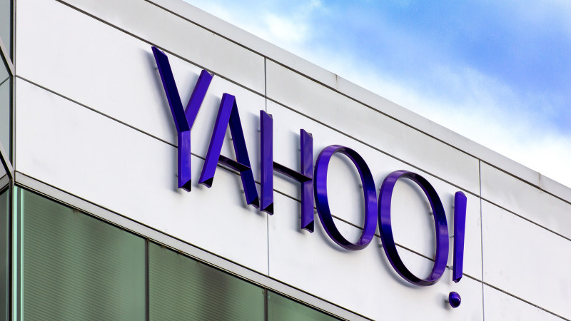 yahoo-building-sign-headquarters-ss-1920-800x450